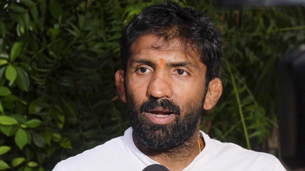 Yogeshwar Dutt Tears Apart Vinesh Phogat